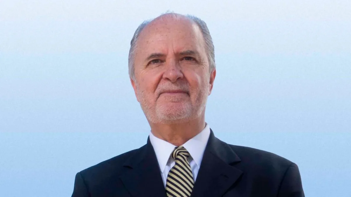 Nombran a Javier de la Fuente Hernández como el nuevo secretario General de la UNAM en medio de problemas por examen de admisión.