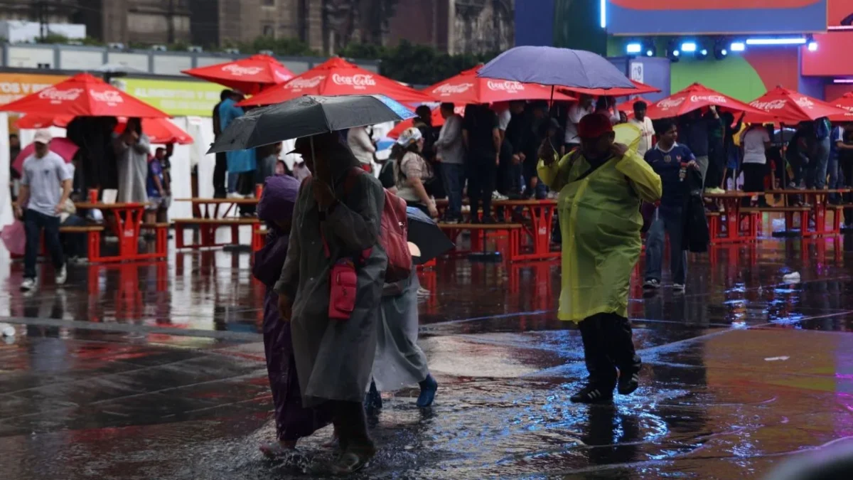 Previo al partido entre México e Inglaterra, la SGIRPC activó doble alerta por posibles fuertes lluvias y caída de granizo.