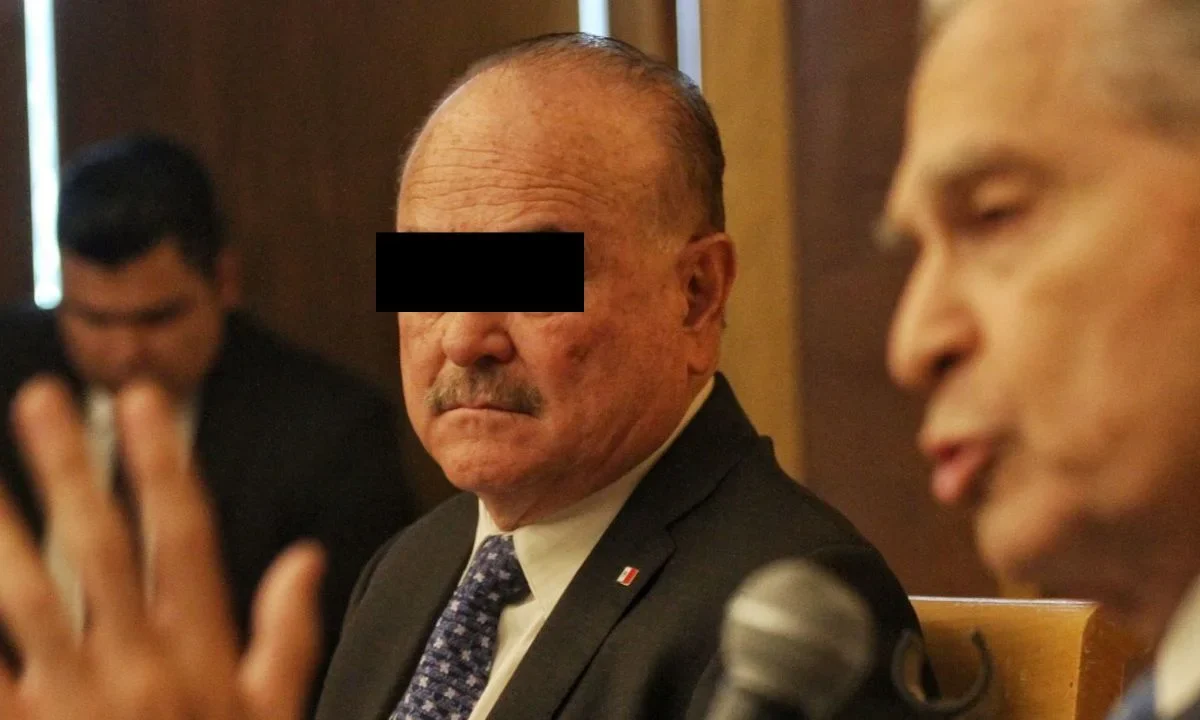 Reportan que la UIF bloqueó cuentas bancarias de Ernesto Ruffo Appel, exgobernador de Baja California, acusado por delincuencia organizada.