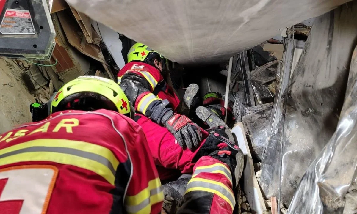 El Equipo USAR de Cruz Roja Mexicana participó durante más de 100 horas en las labores de búsqueda que permitieron rescatar con vida a Hernán en Venezuela