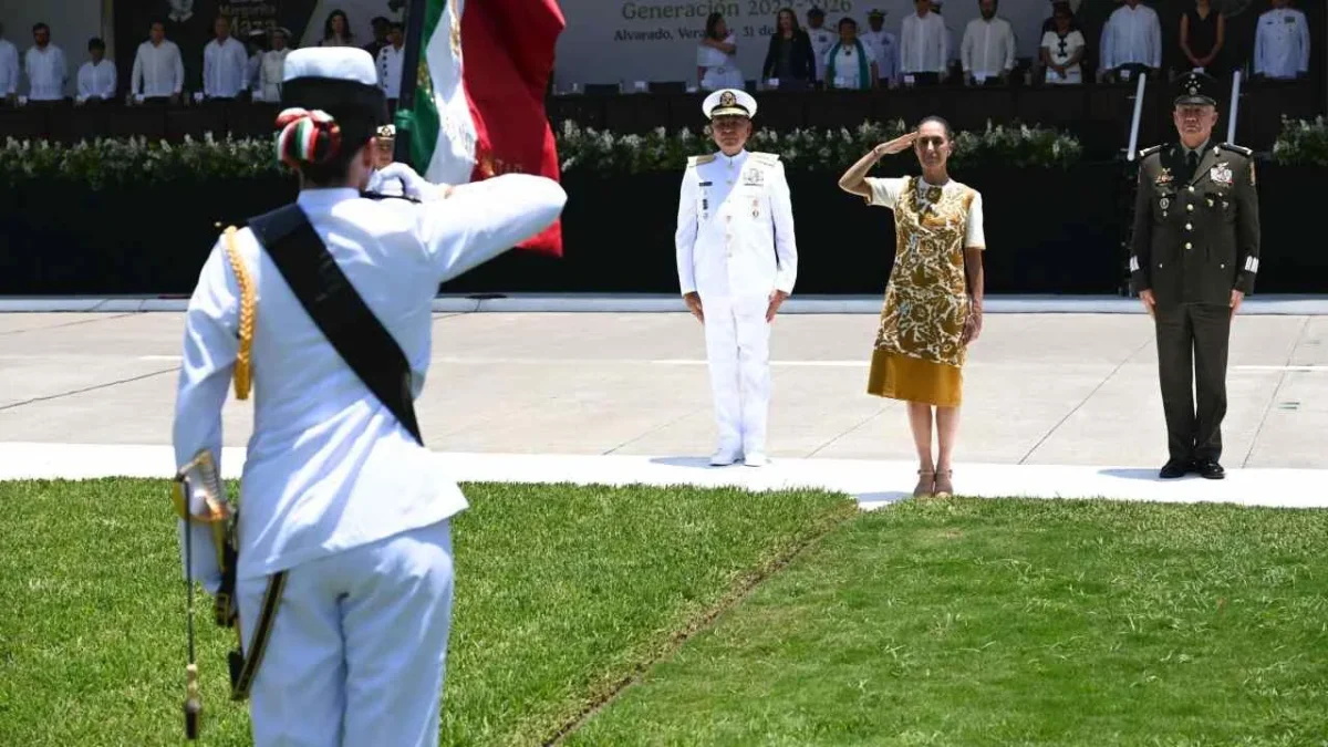 Claudia Sheinbaum hace el llamado a los marinos en defender la soberanía.