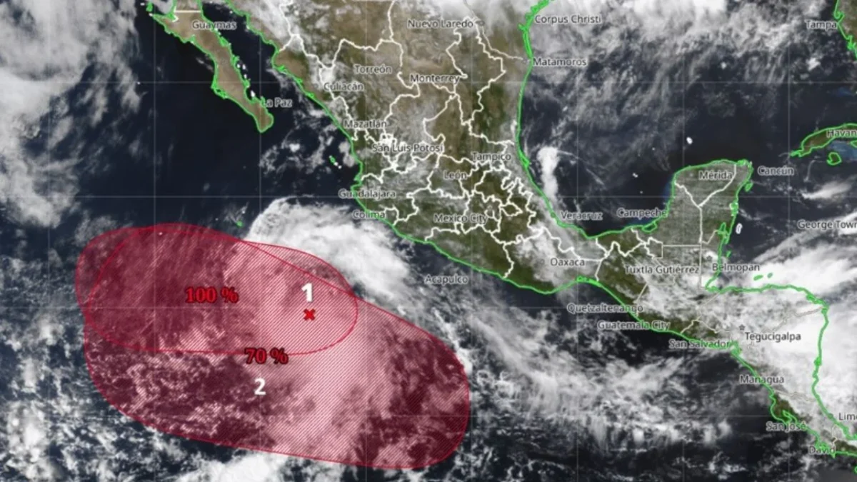 El SMN advirtió sobre zonas de baja presión que podrían afectar costas mexicanas en el Pacífico con probabilidad de convertirse en ciclones.