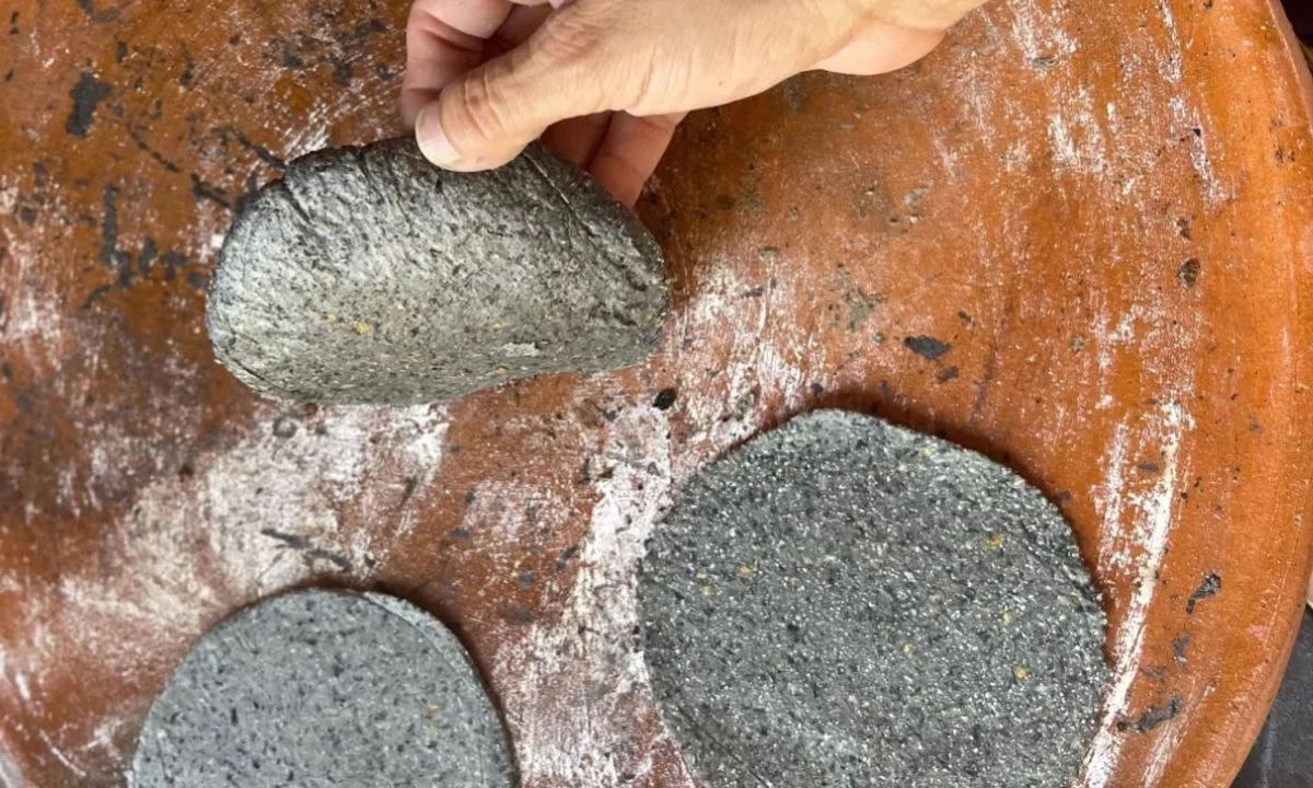 El chef Hugo Miguel Vignola Palma comparte una serie de recomendaciones para identificar una tortilla de maíz de calidad.