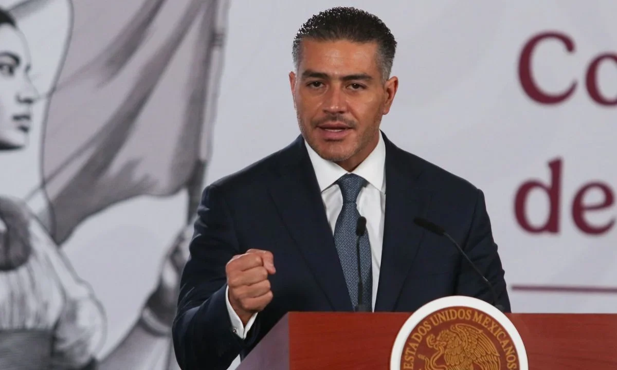 Fueron 55 sujetos, son 39 personas físicas y 16 personas morales ligadas al CJNG los que la UIF denunció antes de la designación de OFAC.