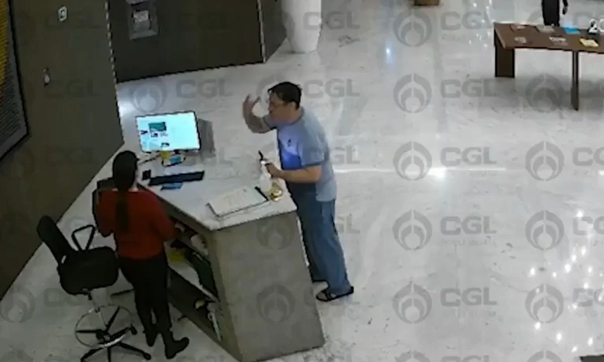 El pasado 29 de junio, la recepcionista del hotel Park Life Paradox, ubicado en Santa Fe,, fue agredida verbal y físicamente por un huésped