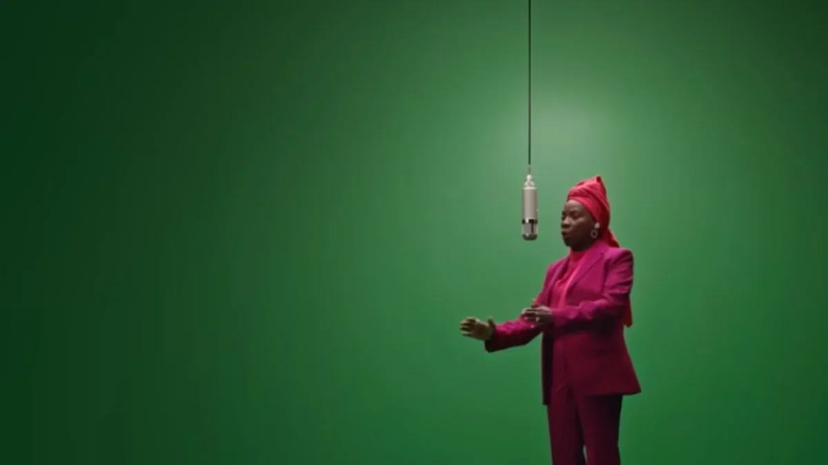 Angelique Kidjo, primera cantante africana inmortalizada en el Paseo de la Fama de Hollywood