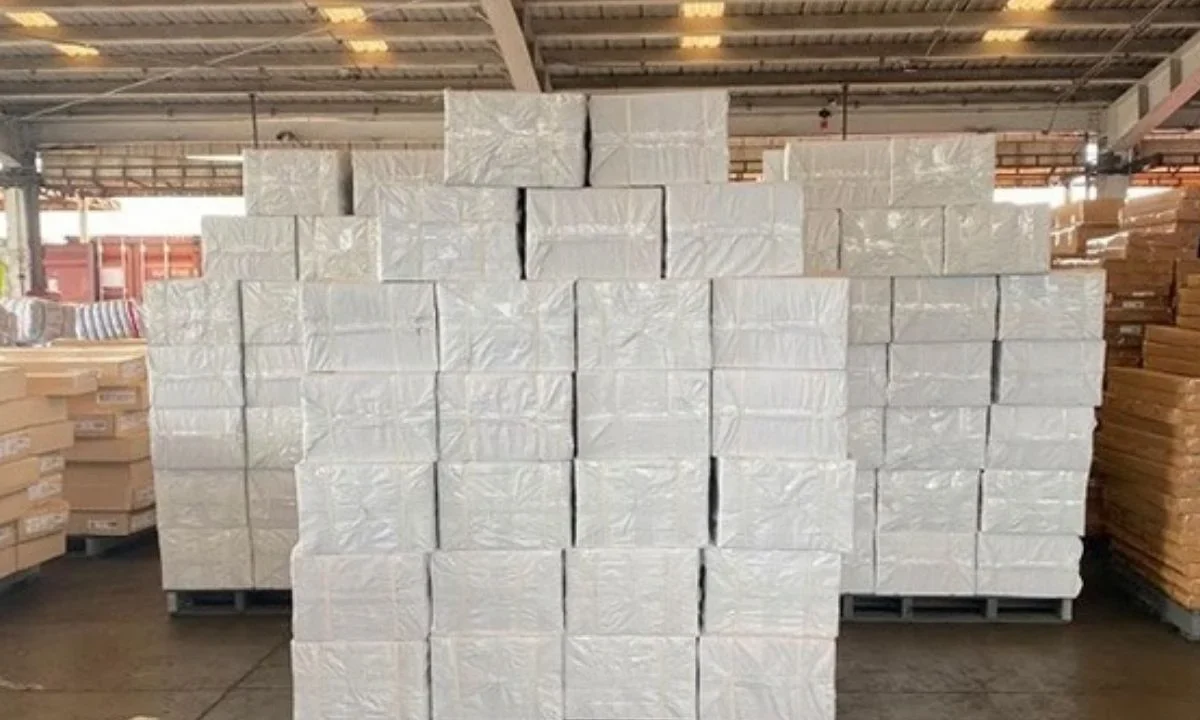 Aseguran 11 millones de cigarros en Michoacán