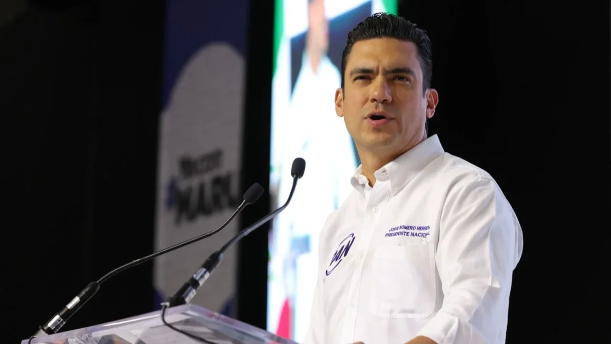 Jorge Romero, presidente nacional del PAN, anunció que presentarán una iniciativa para garantizar el derecho de réplica durante las conferencias mañaneras