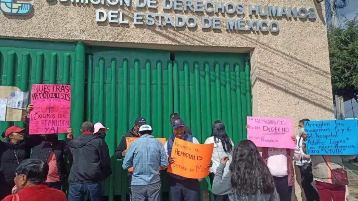 Protestan pacientes y trabajadores en hospitales mexiquenses