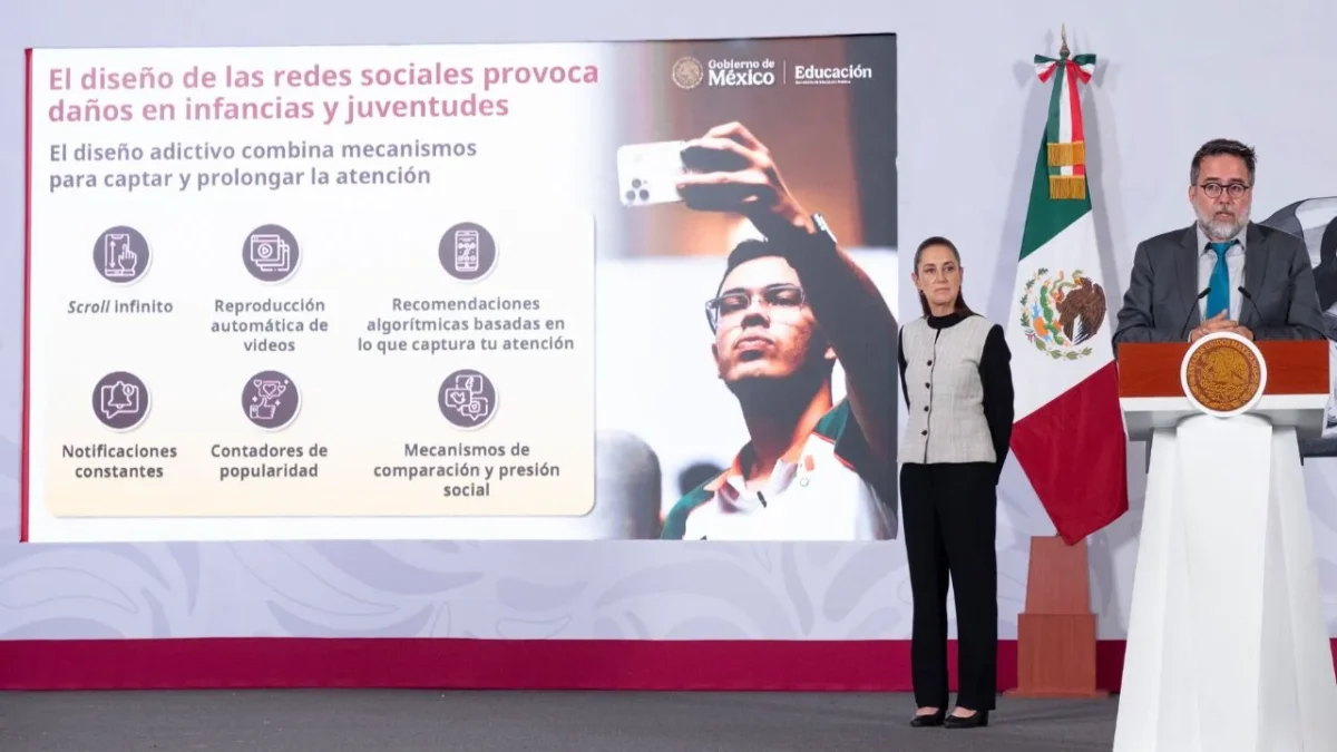 El Gobierno de México presentará antes del inicio del próximo ciclo escolar una propuesta para regular el uso de celulares en las escuelas.
