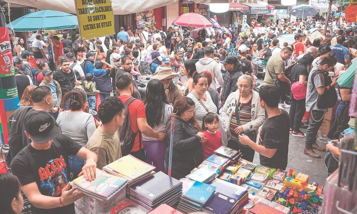 Banxico elevó el pronóstico de crecimiento para la economía nacional en 2026, al aumentar la estimación central a 1.5%, frente al 1.1% previo