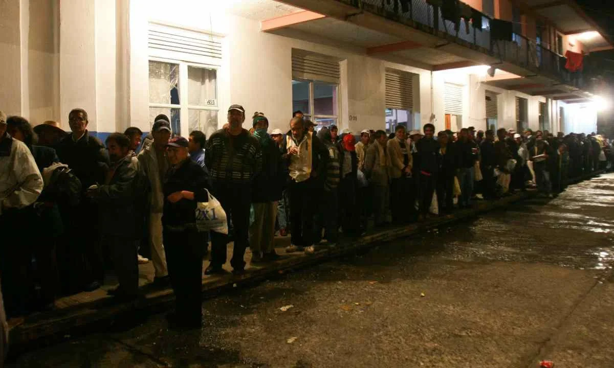 Autoridades de la CDMX evalúa espacios en la alcaldía Cuauhtémoc ante cierre de albergue Coruña.