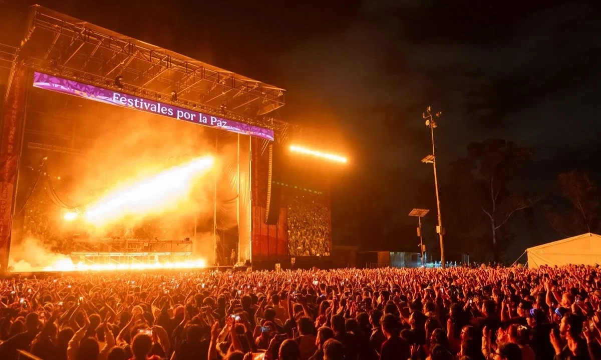 El Gobierno federal y de Puebla realizaron el Festival Frecuencias, un encuentro musical al cual asistieron miles de jóvenes en la entidad.