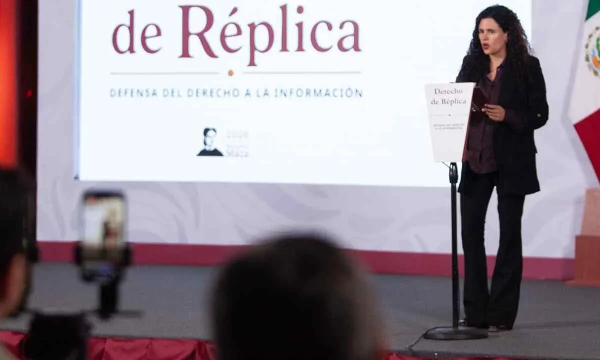 La Consejería Jurídica descarta proyecto para establecer lineamientos de derecho de audiencias en redes sociales o prensa escrita.