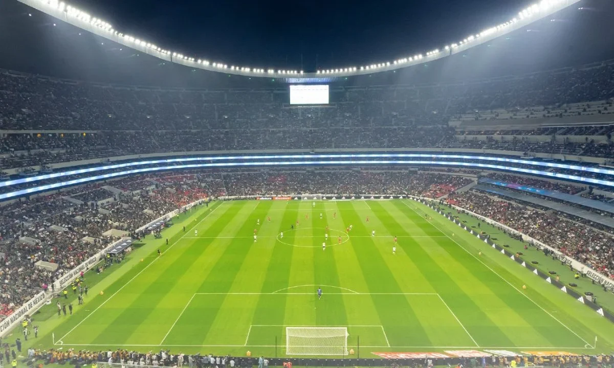Carlos Álvarez América