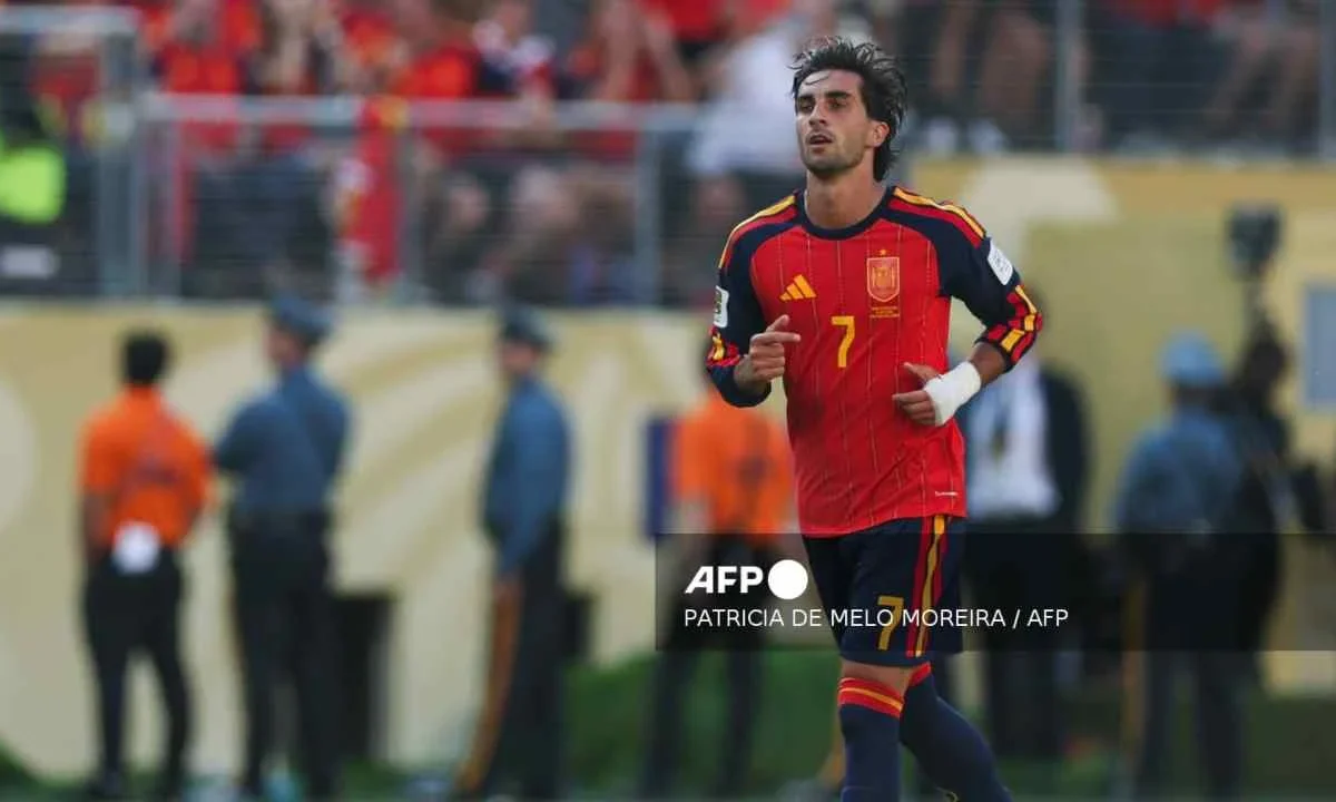Ferran Torres, campeón del mundo con la Selección de España en el Mundial 2026, está cerca de fichar con el PSG.