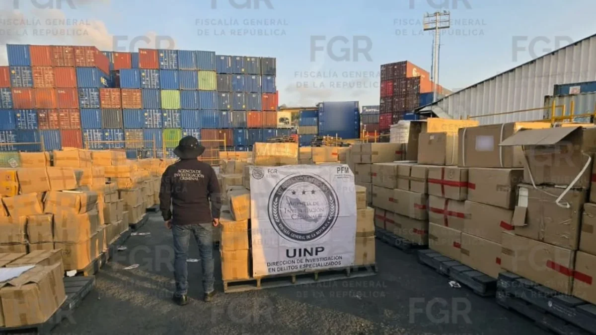 La FGR aseguró 11 millones 602 mil 334 productos de piratería como contenedores, cajetillas de cigarros, artículos deportivos, entre otros.