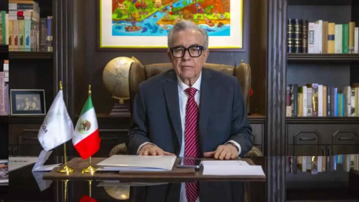 Rubén Rocha Moya emitió un mensaje a la ciudadanía, en el que afirmó que gobernará Sinaloa con firmeza y entrega por la entidad.