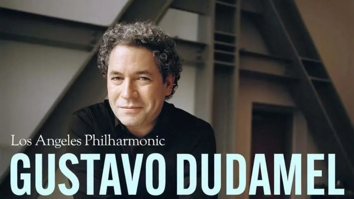 Ante unas 17 mil personas, Gustavo Dudamel combinó su despedida con un llamado de apoyo a los afectados por los sismos en Venezuela.