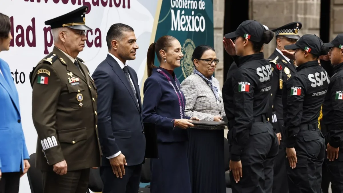 García Harfuch exhortó a los agentes de inteligencia a asumir con responsabilidad el compromiso de servir en materia de seguridad pública.