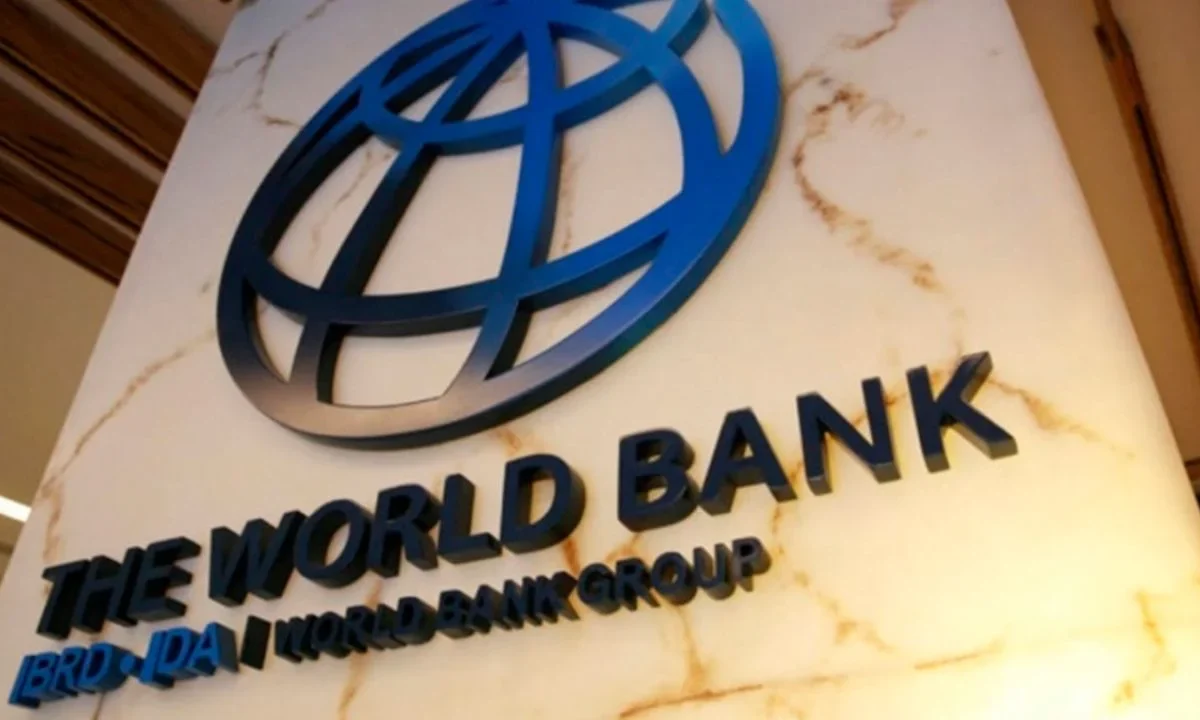 La IA puede acelerar el crecimiento y desarrollo de los países emergentes, pero también ampliar desigualdades: Banco Mundial.
