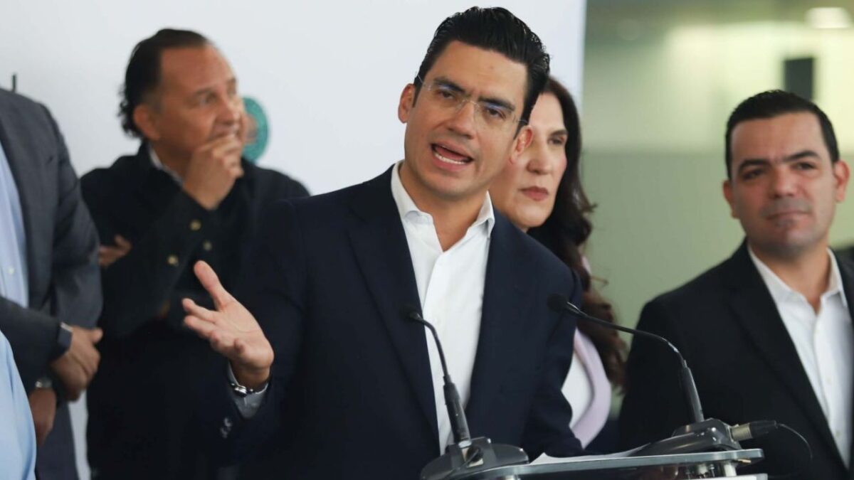 Para Jorge Romero, dirigente nacional del PAN, la licencia de Rubén Rocha Moya confirma la gravedad de la crisis política en Sinaloa.