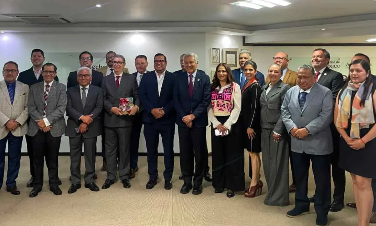 Leche para el Bienestar y Tribunal Federal de Conciliación y Arbitraje fortalecen vínculos en beneficio de los trabajadores.