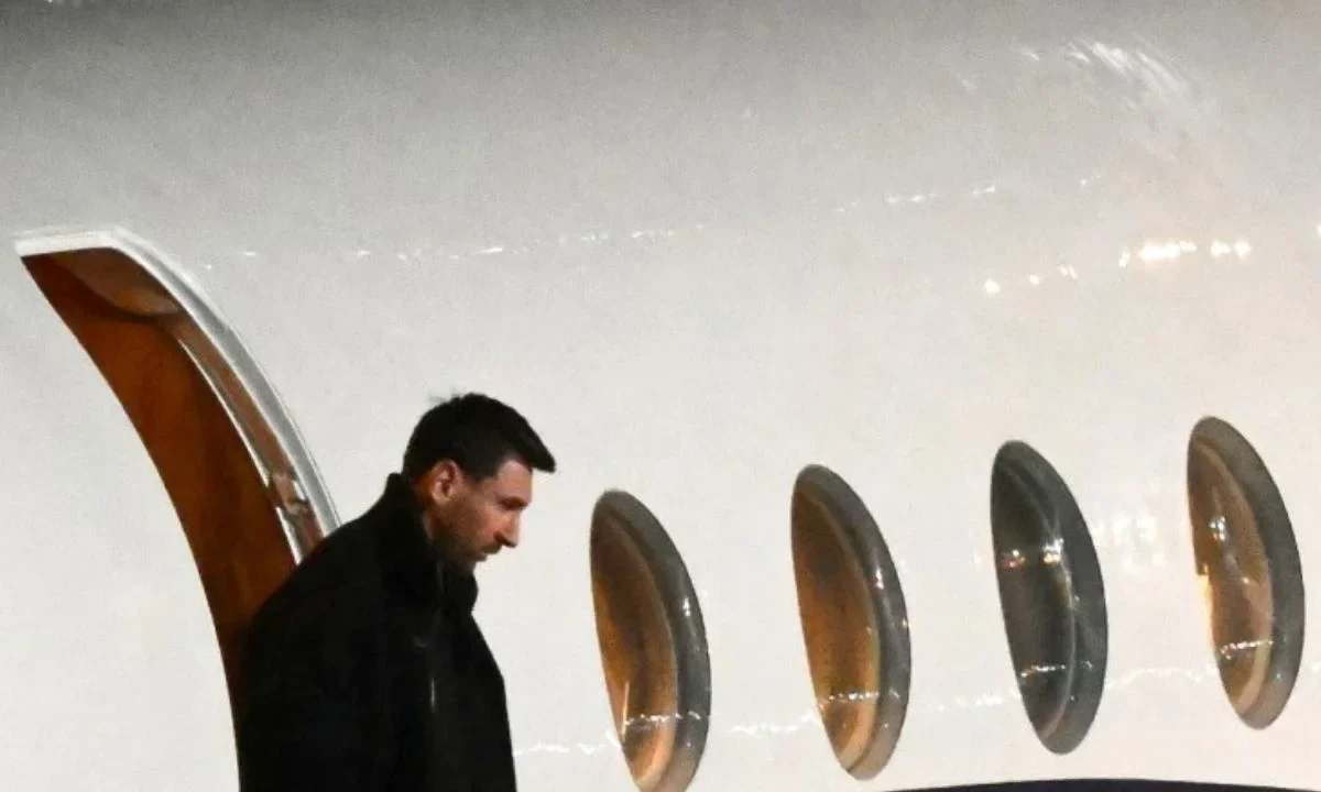 Entre homenajes y mensajes de cariño,Lionel Messi despide a su padre en Rosario