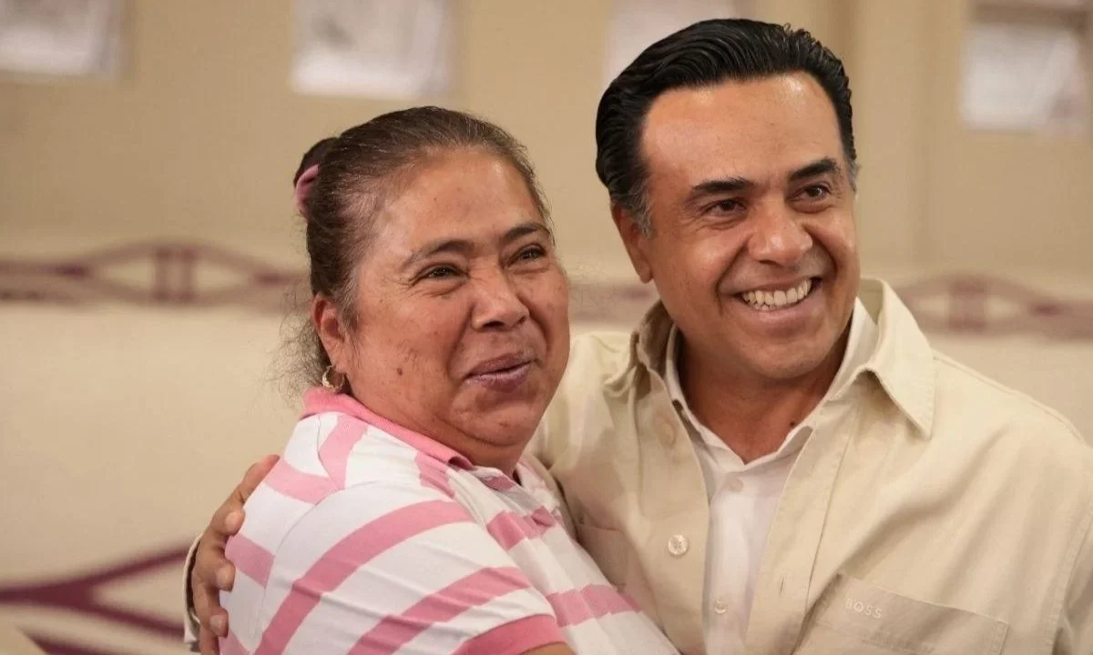 Luis Bernardo Nava Guerrero busca encabezar por el PAN la intención del voto estatal rumbo a la elección de gobernador de Querétaro en 2027.