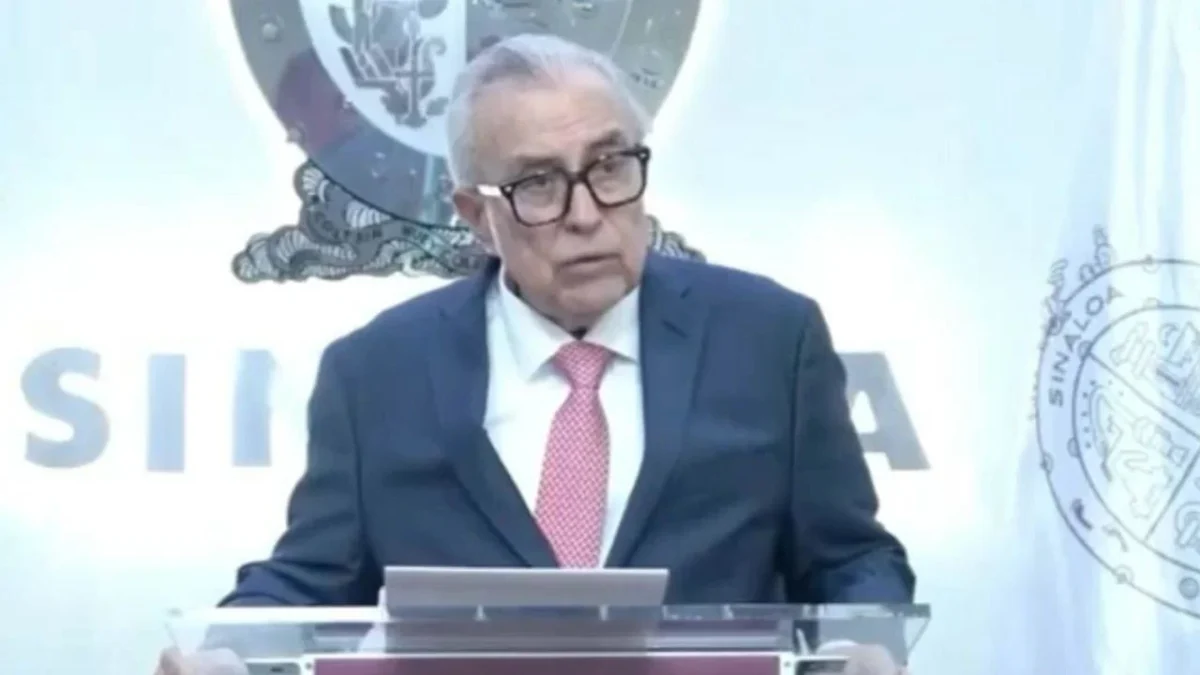 Regresa Rocha al gobierno de Sinaloa; Morena se deslinda