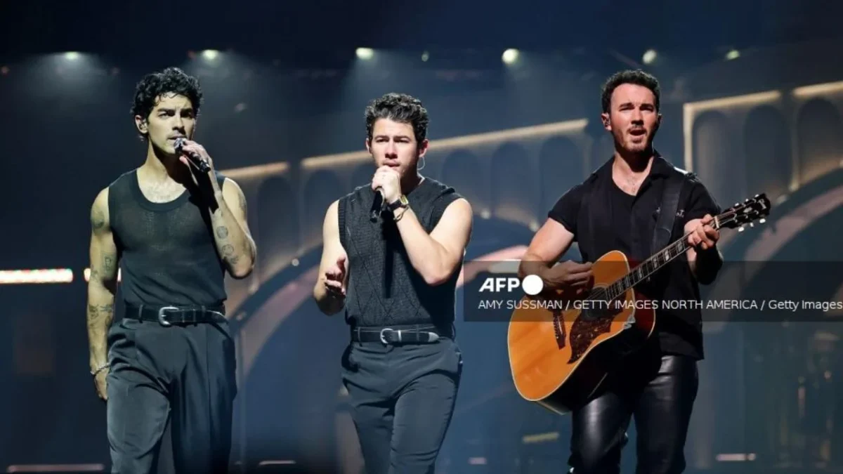 La NFL anunció que en el duelo entre los San Francisco 49ers y Los Angeles Rams en Melbourne, los Jonas Brothers comandarán el medio tiempo.