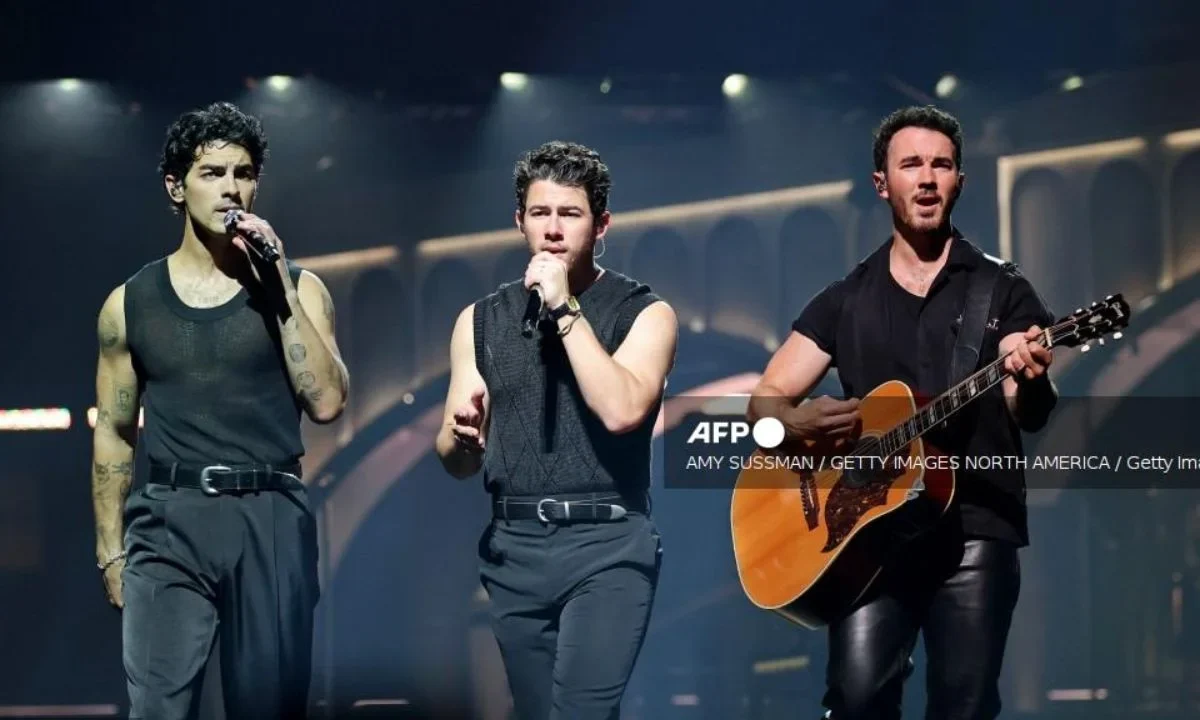 La NFL anunció que en el duelo entre los San Francisco 49ers y Los Angeles Rams en Melbourne, los Jonas Brothers comandarán el medio tiempo.
