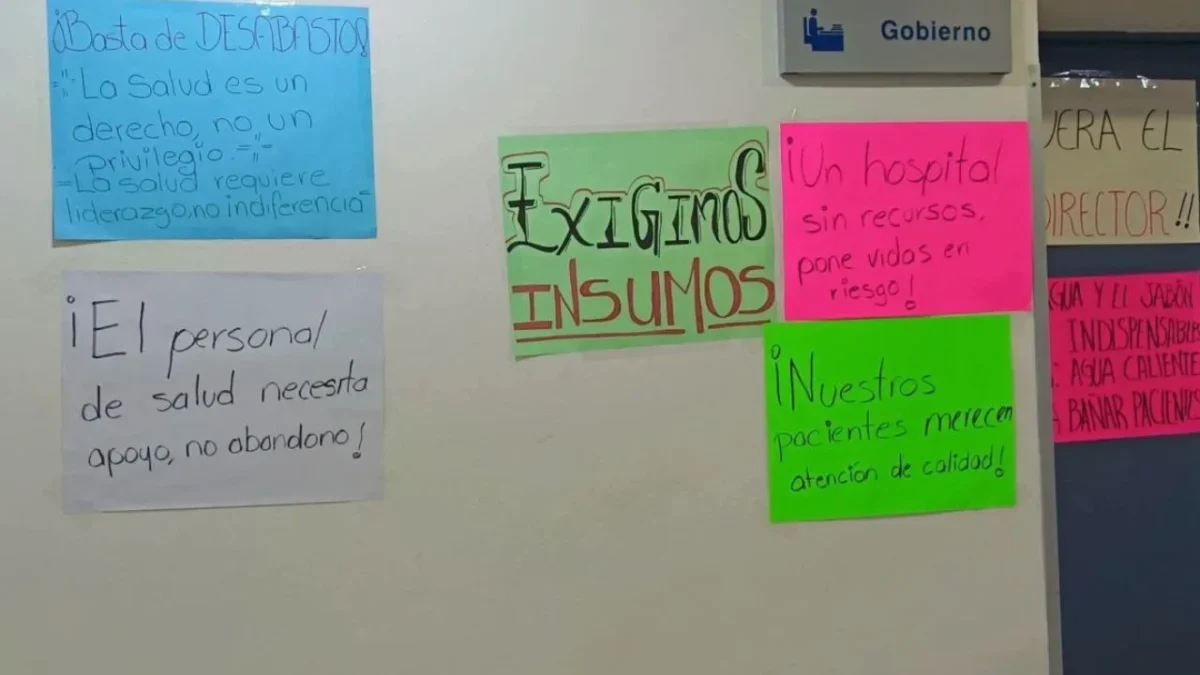 Personal de salud del Hospital General de Las Américas señala qué sus demandas están relacionadas tanto con sus condiciones laborales como con la necesidad de contar con los insumos indispensables