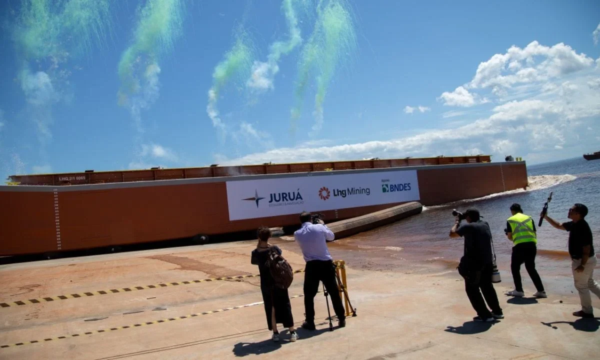 Petrobras anunció este viernes que encontró indicios de crudo en un pozo submarino ubicado frente a la desembocadura del río Amazonas.