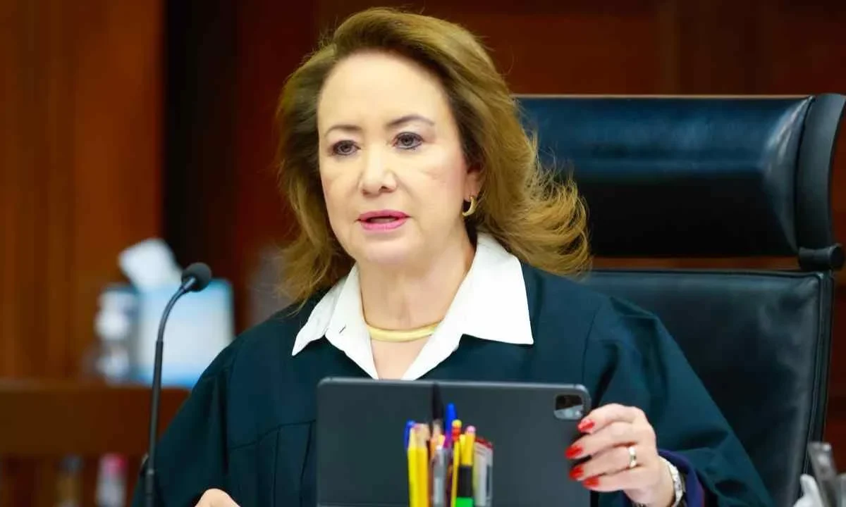 Productores del campo merecen condiciones laborales justas, resaltó la ministra Yasmín Esquivel tras presentar 3 proyectos sobre el tema.