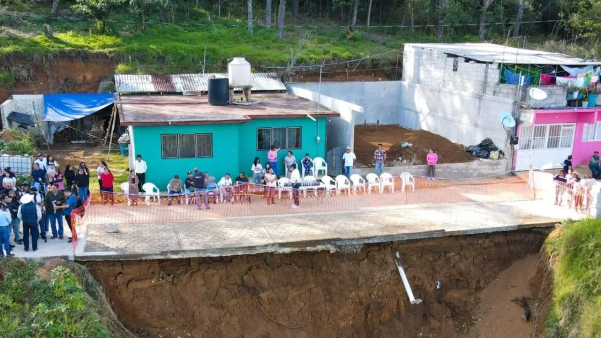 Semarnat mantiene vigilancia en Huauchinango, Puebla, ante posibles daños ambientales relacionados con desarrollos inmobiliarios en una zona protegida.