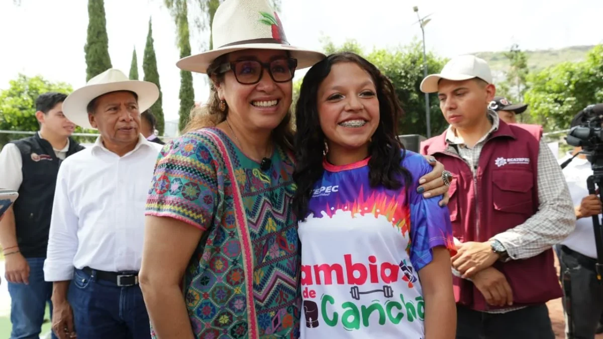 Azucena Cisneros Coss, alcaldesa de Ecatepec, entregó a la comunidad la rehabilitación del Parque de Ampliación Tulpetlac.