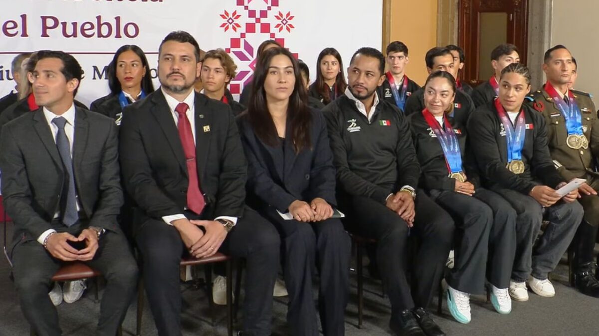 Sheinbaum reconoció a los atletas mexicanos que hicieron historia al conquistar el tricampeonato en los Juegos Centroamericanos y del Caribe, con 407 medallas.
