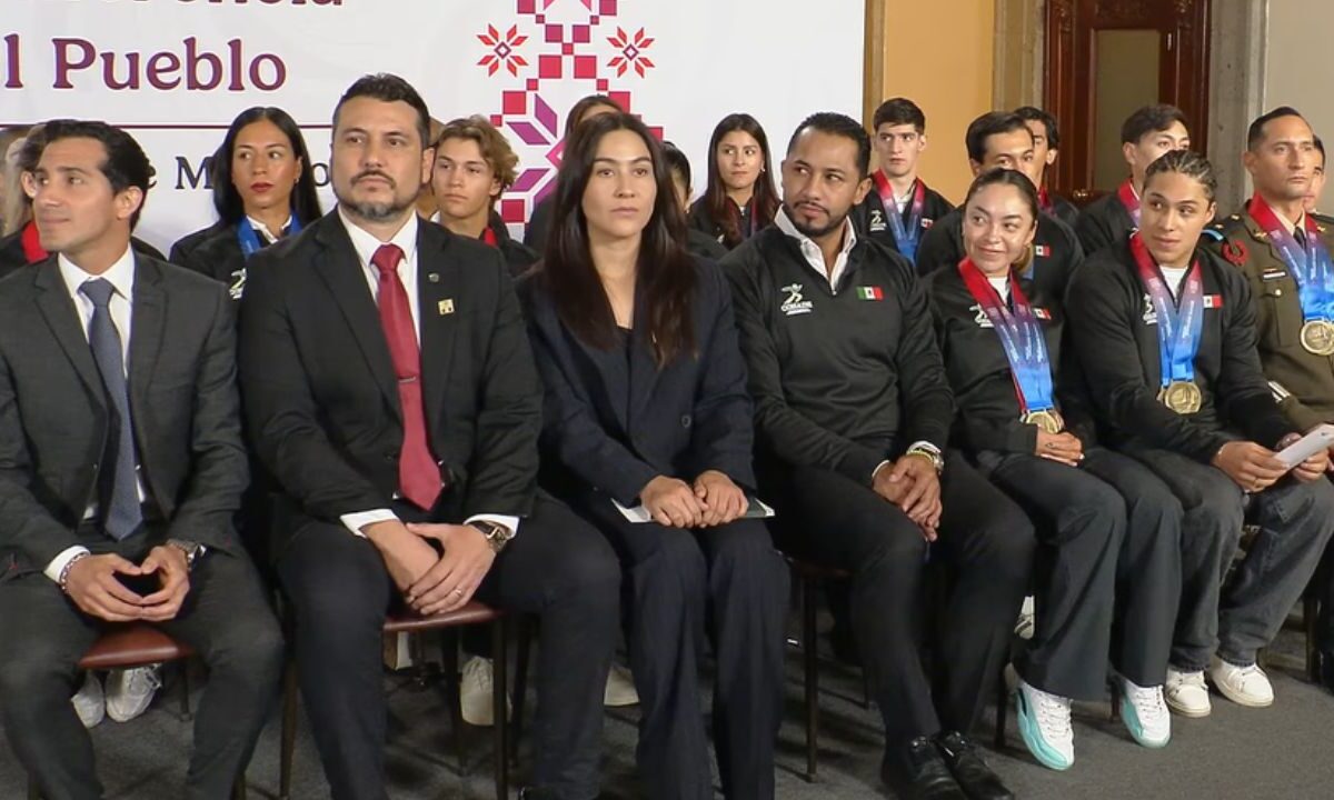 Sheinbaum reconoció a los atletas mexicanos que hicieron historia al conquistar el tricampeonato en los Juegos Centroamericanos y del Caribe, con 407 medallas.