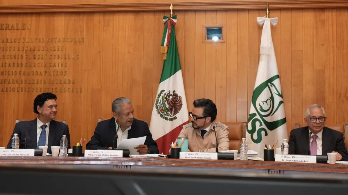 CTM y empresarios piden a Zoé Robledo iniciar la ruta institucional para la construcción de un nuevo hospital del IMSS en Guanajuato.
