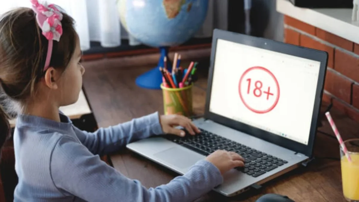 El control parental y el acompañamiento familiar ayudan a reducir los riesgos digitales para niñas, niños y adolescentes