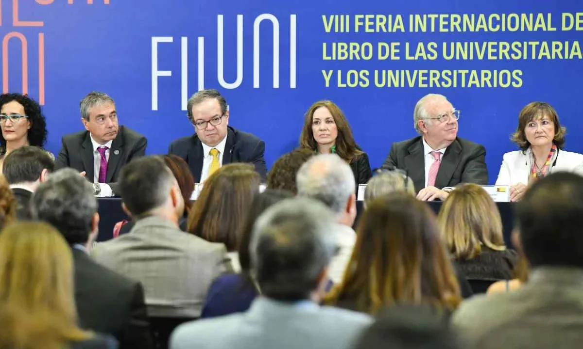 Universidades de México e Iberoamérica llamaron a cerrar filas ante el avance de la IA y la desinformación.