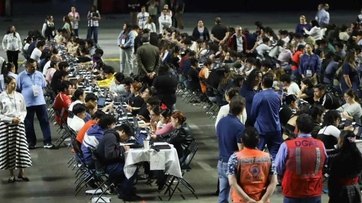 Uso de celular y lentes con cámara, entre incidencias en examen de control de la UNAM, aseguró el rector.