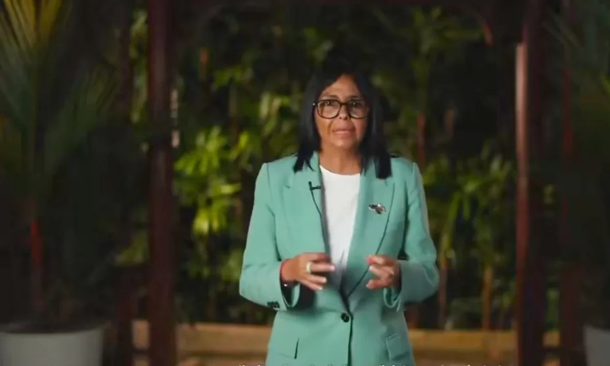 Delcy Rodríguez presentó un balance de la emergencia en el que combinó cifras de reconstrucción y compromisos para los próximos meses.