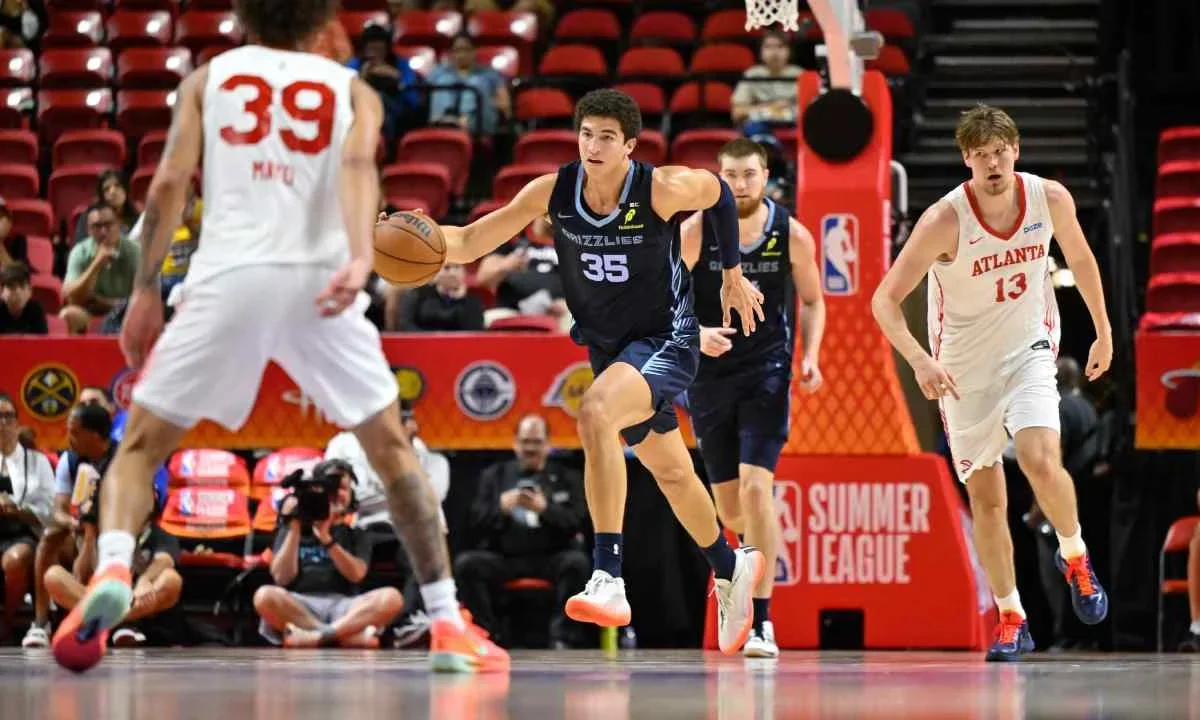 El jugador mexicano de la NBA, Karim López, finalmente ya tiene fecha oficial para debutar.