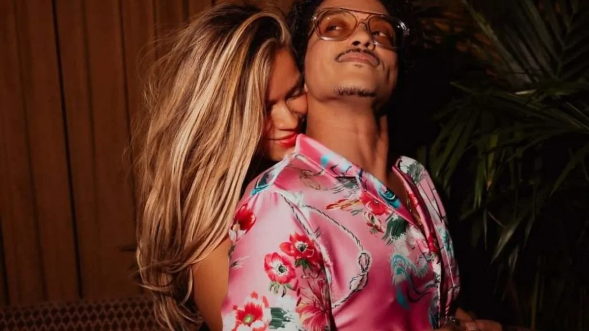 ¿Karol G y Bruno Mars son novios? Esto sabemos