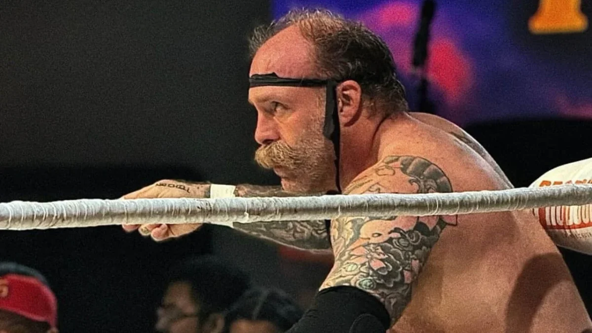 Muere Andy Williams, luchador de AEW, tras colapsar en el cuadrilátero