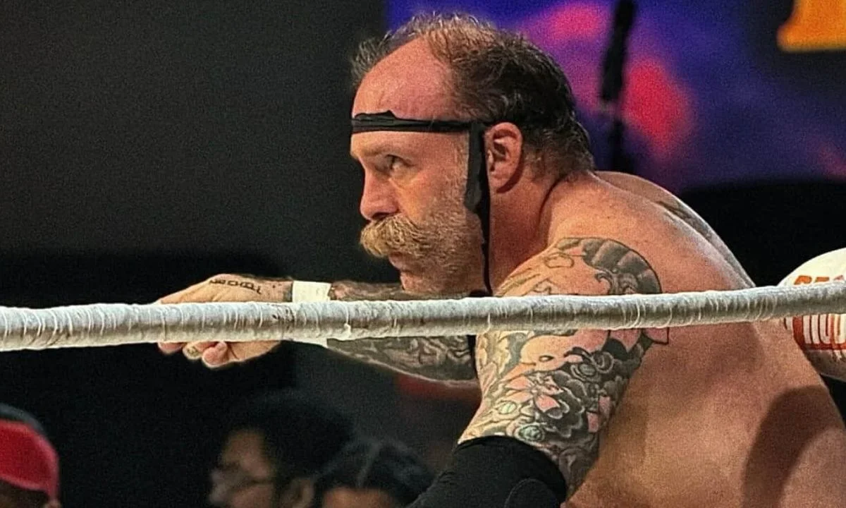 Muere Andy Williams, luchador de AEW, tras colapsar en el cuadrilátero