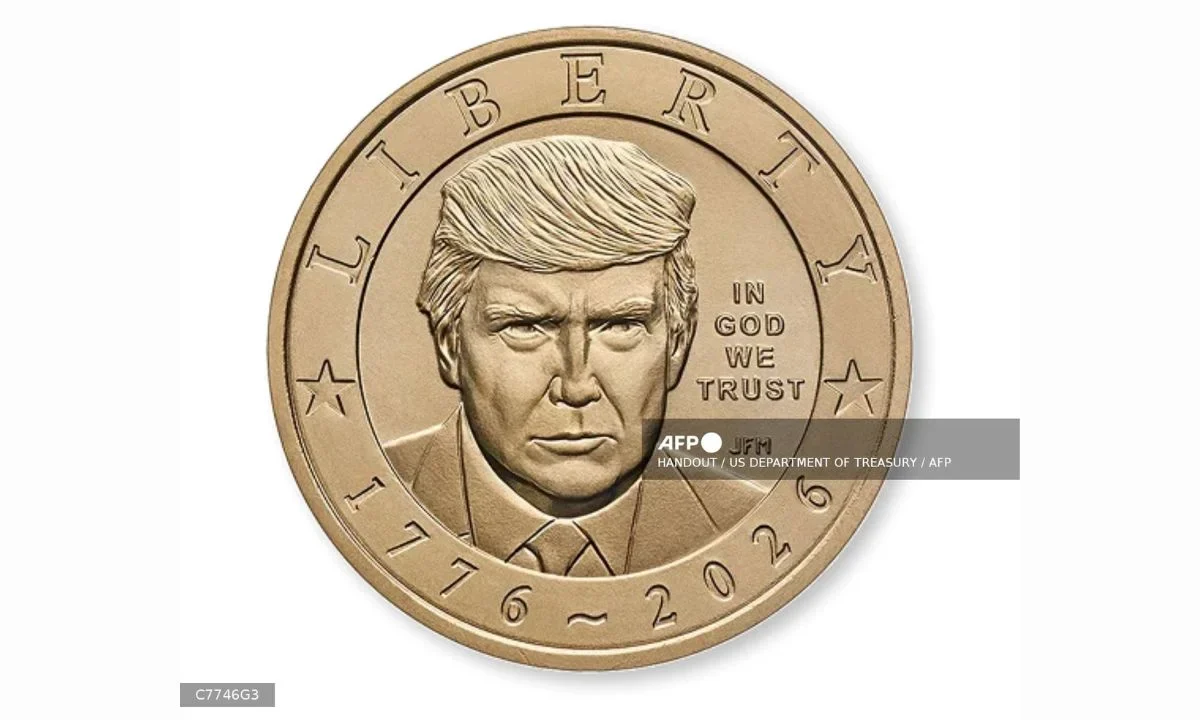 Ya es oficial la moneda de 1 dólar con el rostro de Trump y hay fila para adquirirla