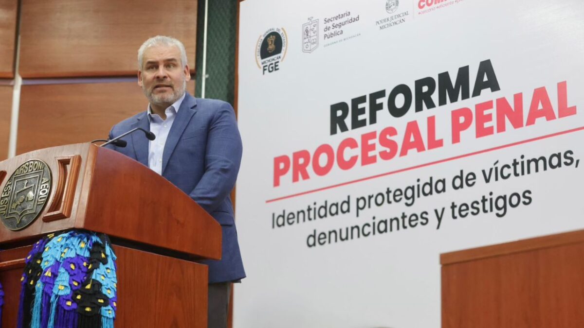 El gobernador de Michoacán, Alfredo Ramírez Bedolla presentó una iniciativa de reforma procesal penal a nivel federal.